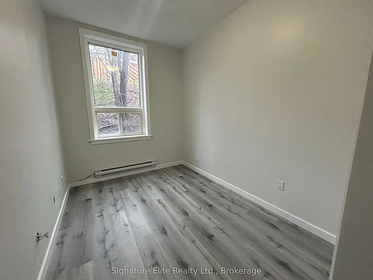 372 Darling St #4 — Photo 2