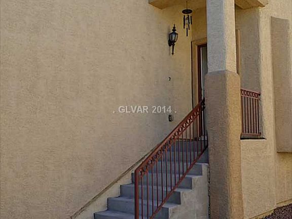 2nd image of 3549 E Chelsea Grove St