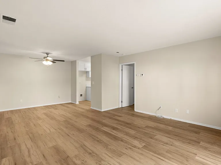 Parkview Palms Apartments- Riverside, CA — Photo 57