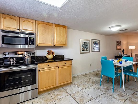 5th image of 3413 S Sunrise Villas Ct