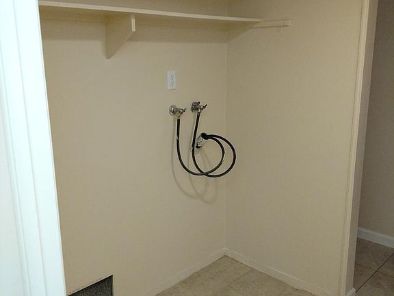 5th image of 337 N Melrose Dr Unit E