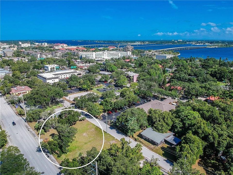 1st image of 514 5th Avenue Dr E