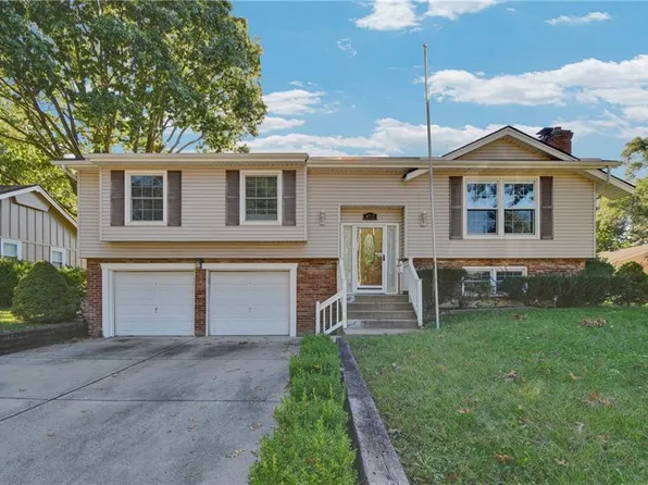 4717 Bluejacket St, Shawnee, KS 66203