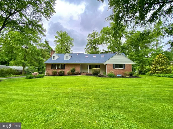 107 Warwick Dr, Wilmington, DE 19803