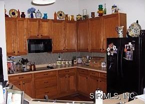 4th image of 719 Ember Crest Dr