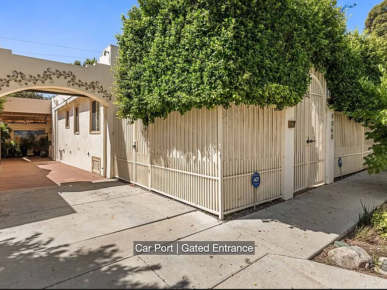 9060 Harland Ave — Photo 2