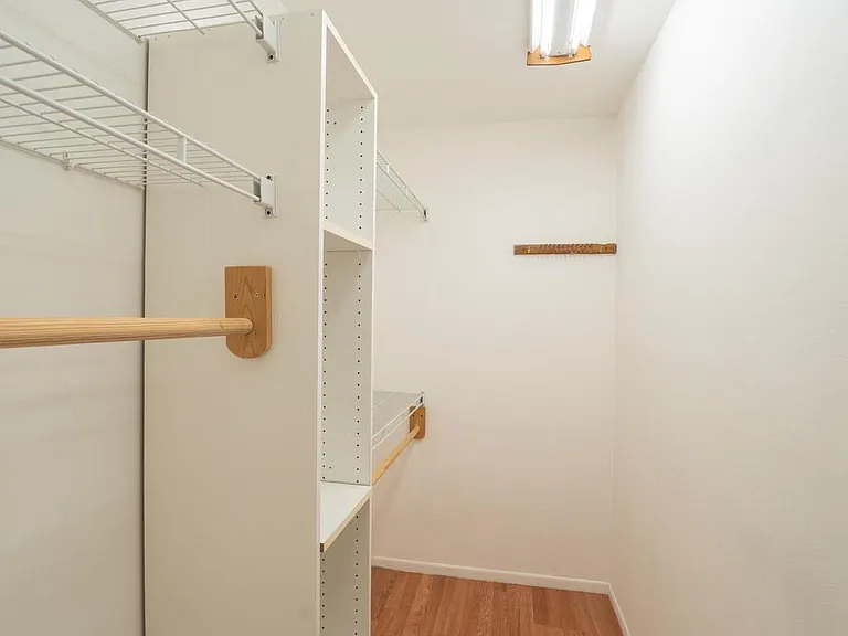 9572 Inverary Ct — Photo 28
