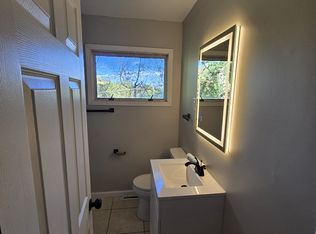 1953 Bennetts Point Dr, Huntington, WV 25701