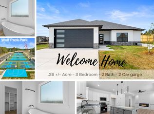 25 Wolves Ln, Reeds Spring, MO 65737