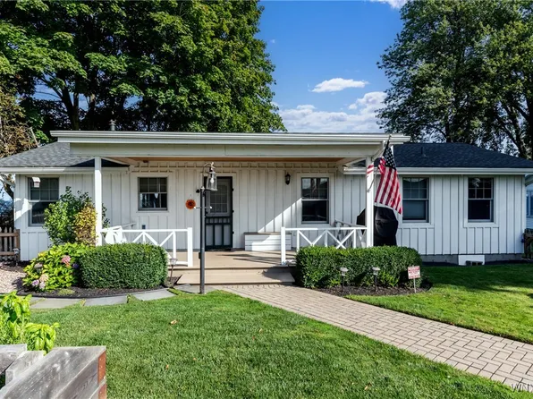 5519 Lockwood Hts, Burt, NY 14028