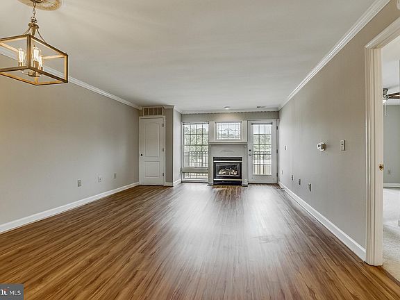 2nd image of 6940 Fairfax Dr Unit 306