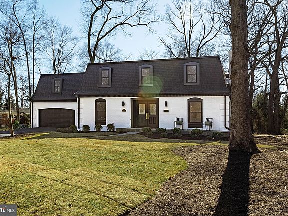 3rd image of 9338 Coral Ln