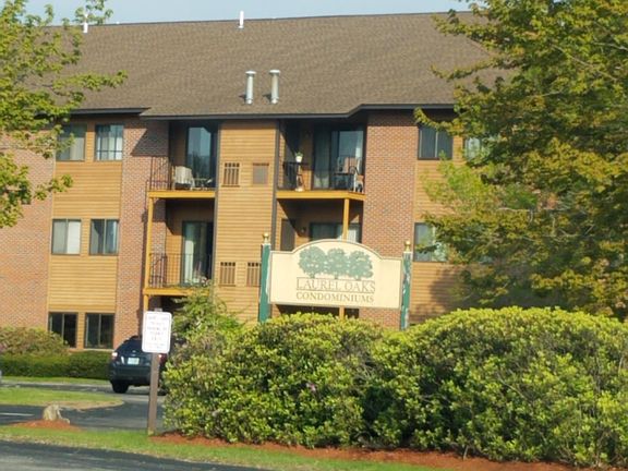 3rd image of 15 Blackstone Dr