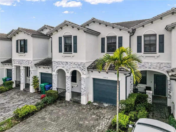 13410 SW 287th Ter, Homestead, FL 33033