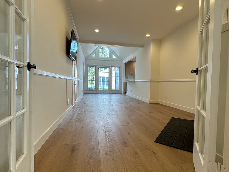 12227 Shetland Ln — Photo 4