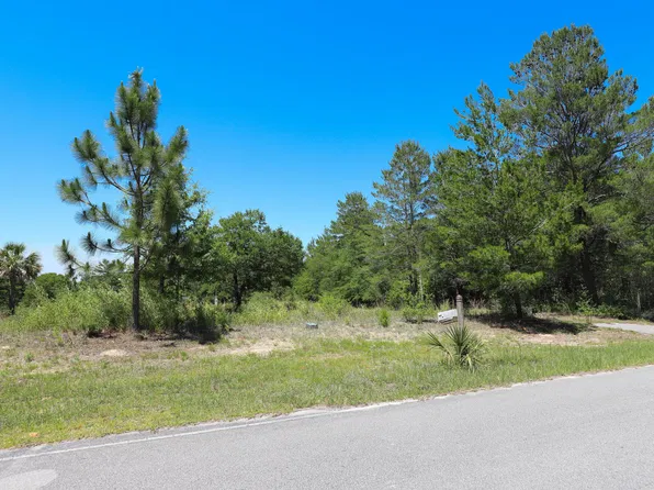 1252 Trout Dr, Defuniak Springs, FL 32433
