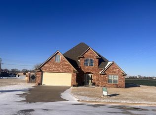 1509 N Noble Ave, Watonga, OK 73772