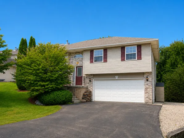 515 S Sheridan Rd, Lakemoor, IL 60051