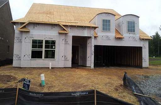 3rd image of 109 Meridian Dr