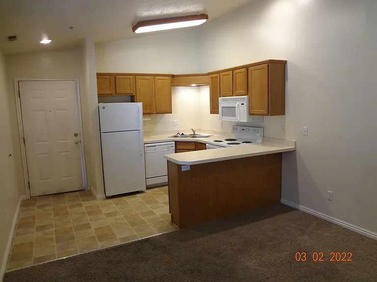 650 N 500 W #307 — Photo 10