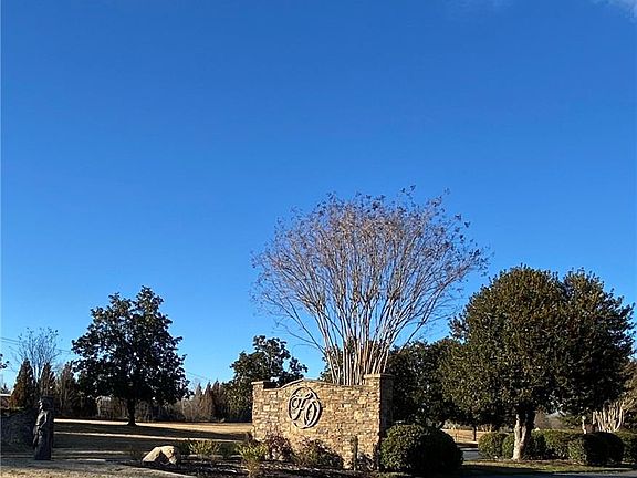 3rd image of 5124 Woodwind Dr #5126