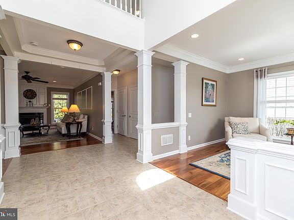 4th image of 218 Liberty Trail Ct W #W