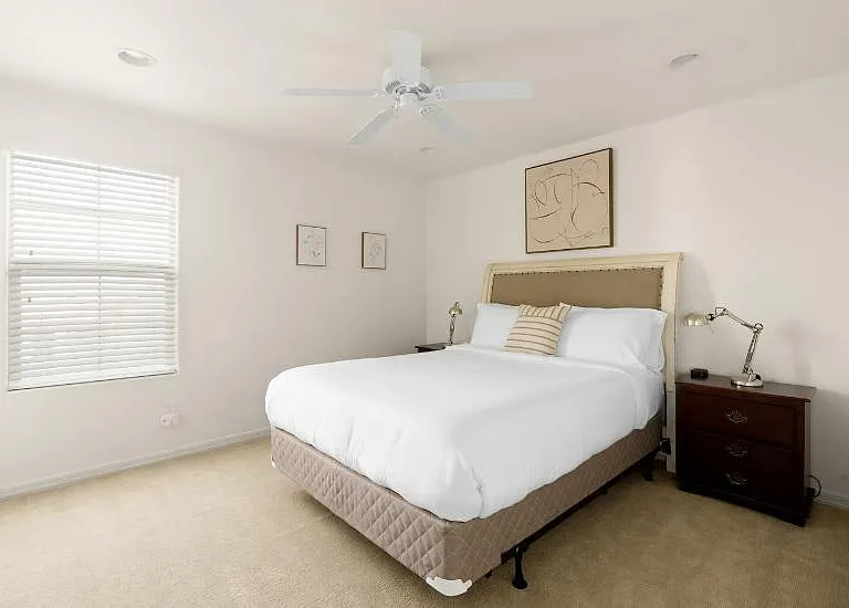 2437 E Alta Vista Rd — Photo 45