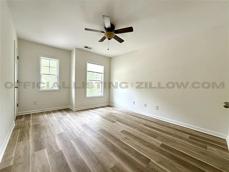 317 Grenier Ter — Photo 16