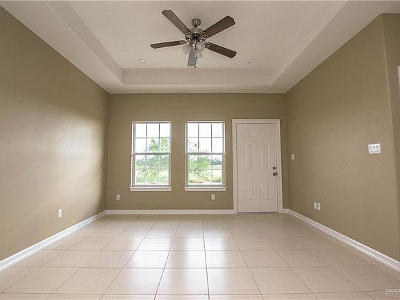 3rd image of 23271 Tangerine St