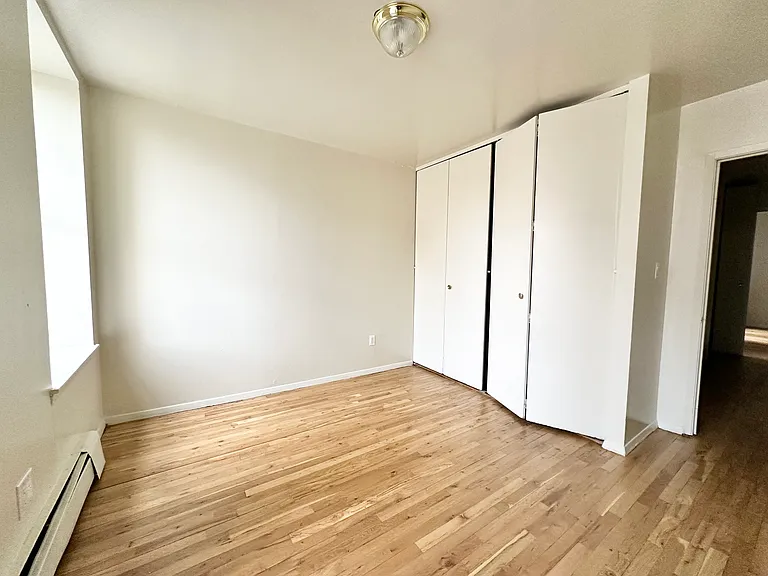 1141 Jerome Ave #2N — Photo 1