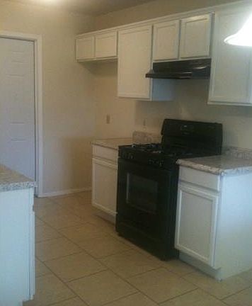 3rd image of 4505 Turnstone Dr