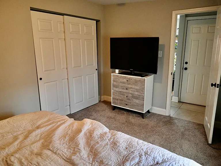 8908 Bridgeport Ave — Photo 7