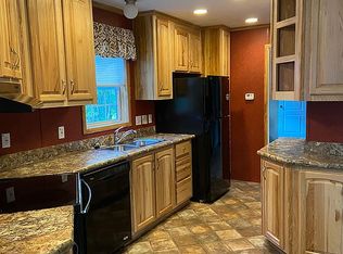 1044 Hartland Rd, Canaan, ME 04924