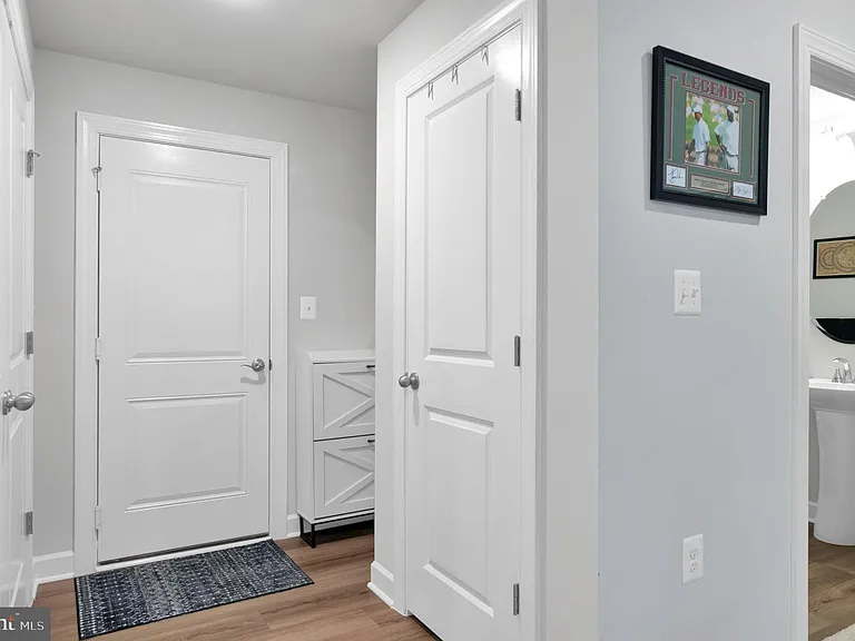 7203 Mountaineer Dr — Photo 7