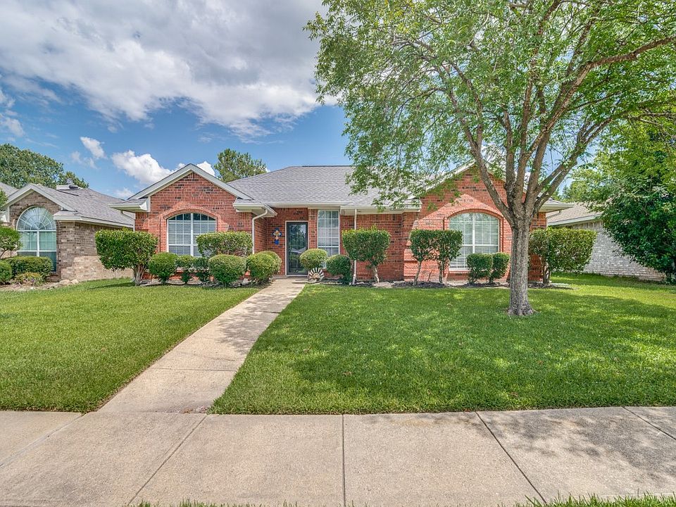 1st image of 2602 Palisades Pl