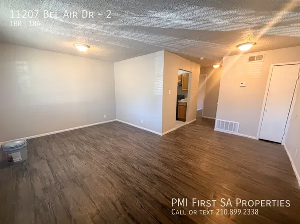 11207 Bel Air Dr APT 2, San Antonio, TX 78213