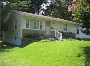 8572 Engler Ave, Saint Louis, MO 63114