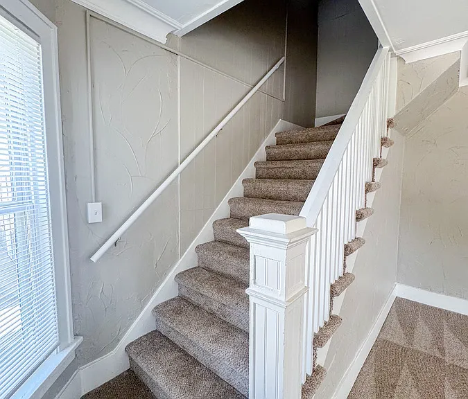1338 Alpine Ave NW — Photo 32