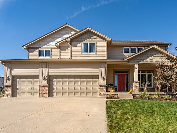 2nd image of 16565 Briarwood Ct