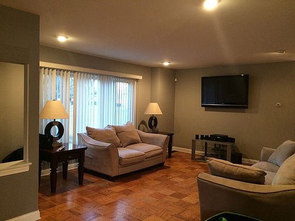 3rd image of 918 N 10th Ave