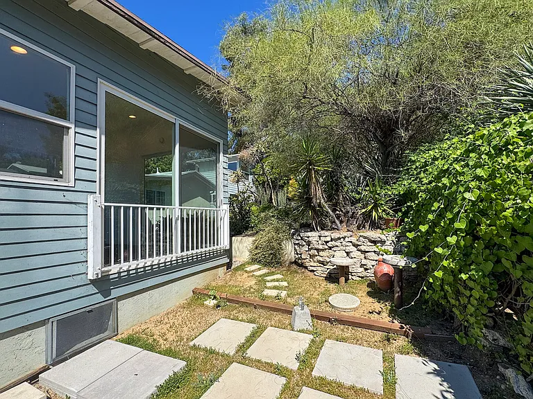 3050 Knob Dr — Photo 43