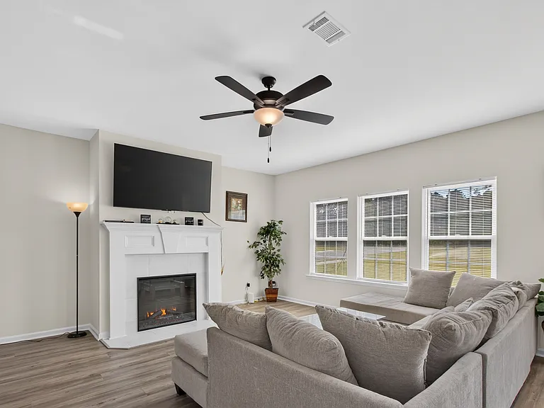 118 Juniper Dr — Photo 34