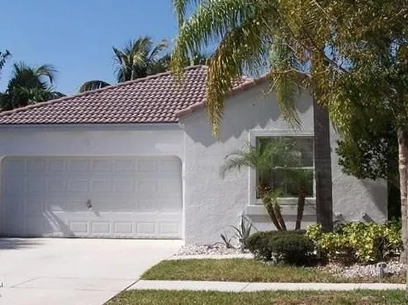 2348 NW 158th Ave, Pembroke Pines, FL 33028