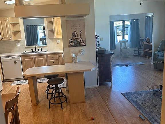 5th image of 1710 Lilly Ln