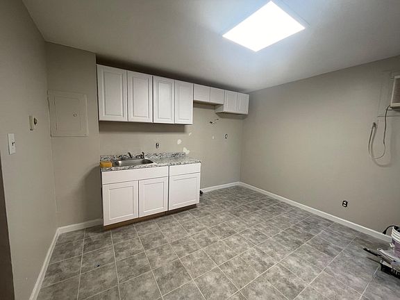 5th image of 2680 Kennedy Blvd APT 11