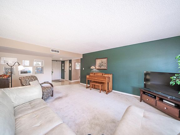 03  Living Room