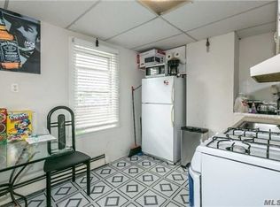 141 8th St, Bethpage, NY 11714