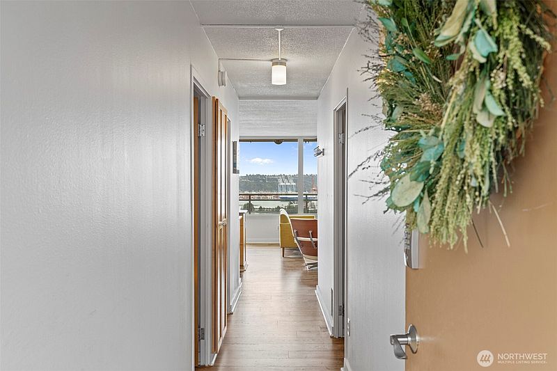 4th image of 235 Broadway #520
