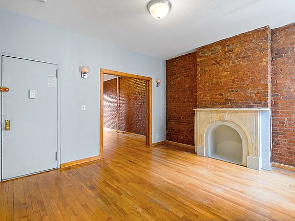 3rd image of 2267 1st Ave APT 3S