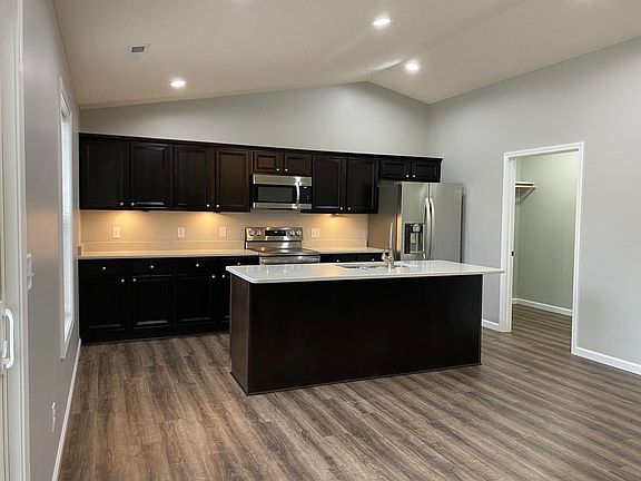2nd image of 1317 Lionheart Dr